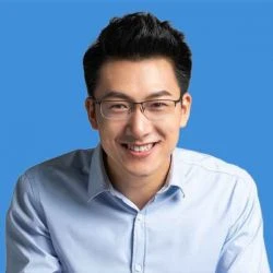 M. Jia Sun, directeur des ressources humaines